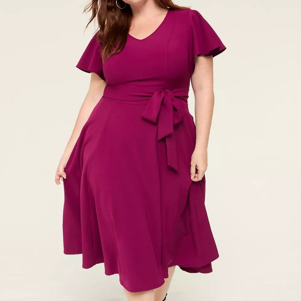 Lane Bryant Lena V-Neck Midi Dress - Picture 7 of 7
